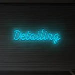 Neonowy napis Detailing