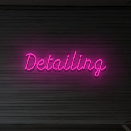 Neonowy napis Detailing