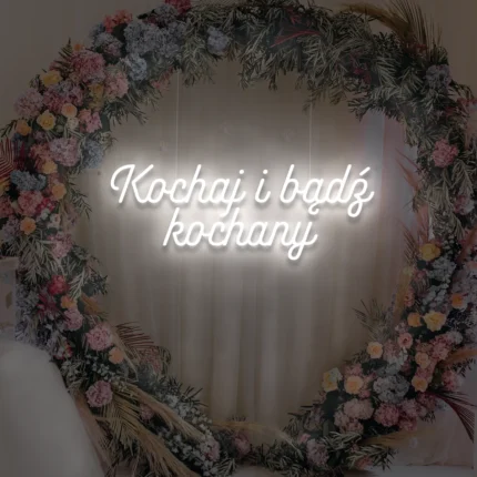 Napis LED Kochaj i bądź kochany