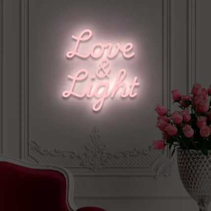 Neonowy napis Love & Light