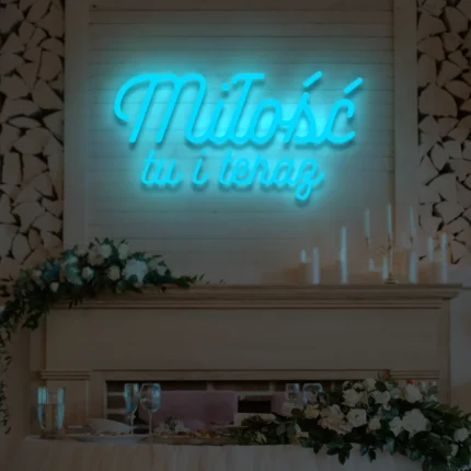 Napis LED Miłość tu i teraz