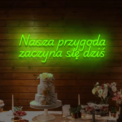 Napis LED Nasza przygoda zaczyna się dziś