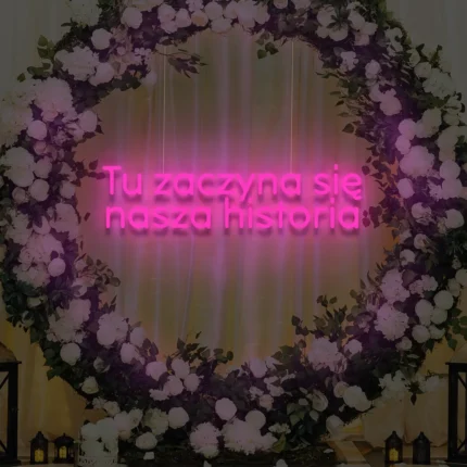 Ledowy napis Tu zaczyna się nasza historia