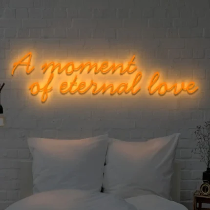 Napis LED A moment of eternal love